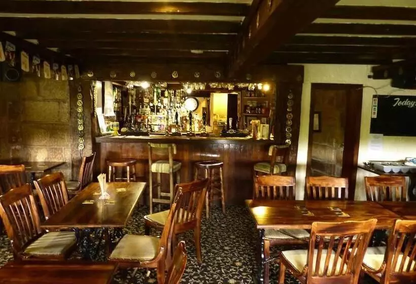 Peakstones Inn