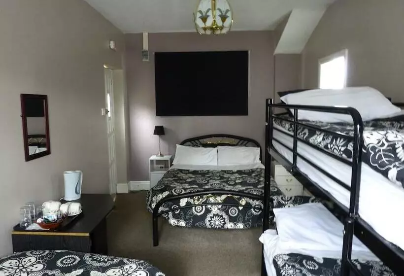 Peakstones Inn