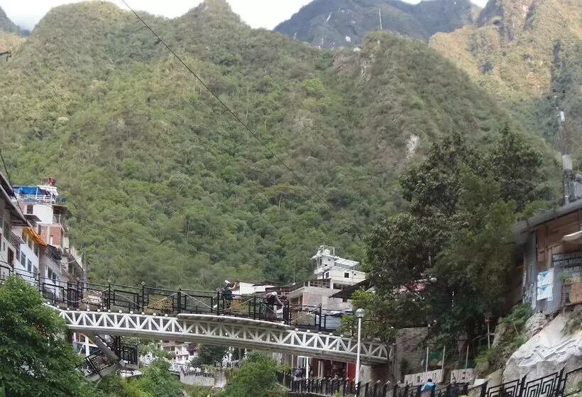 ペンション Hostal Pablos House