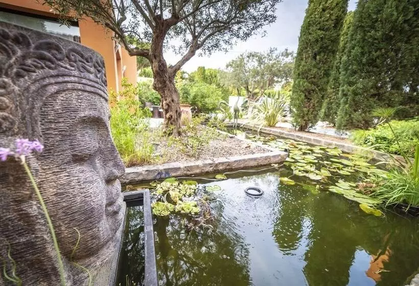 Pansiyon Villa Peacock