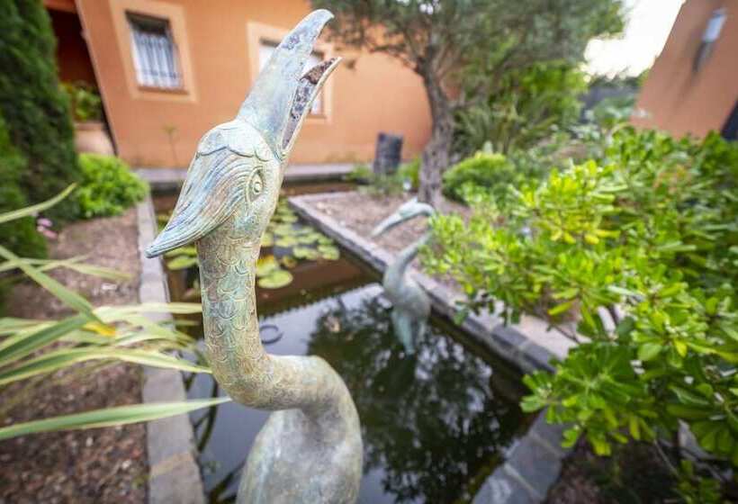 پانسیون Villa Peacock