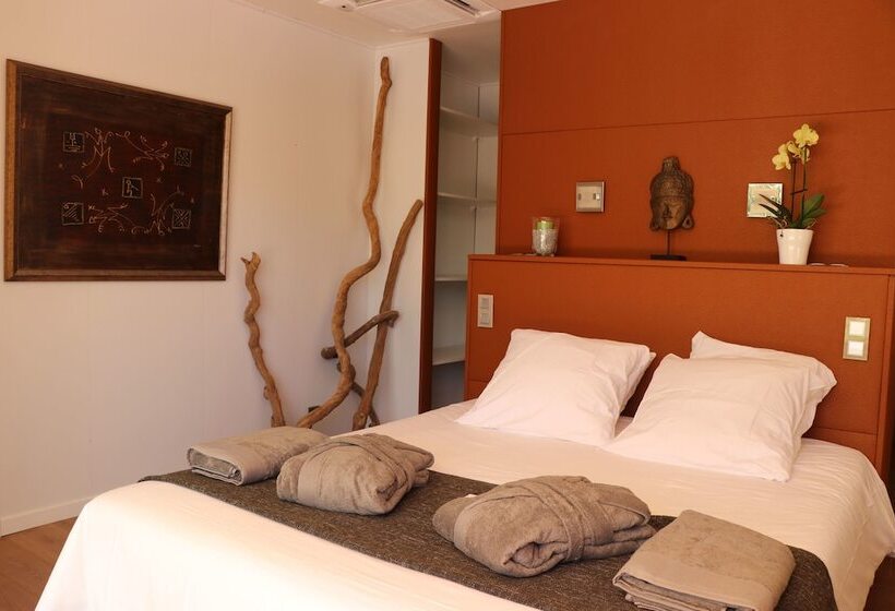 پانسیون Villa Peacock