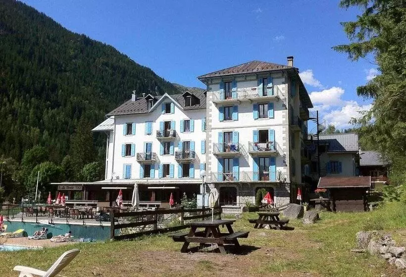 اقامتگاه Village Vacances La Forêt Des Tines