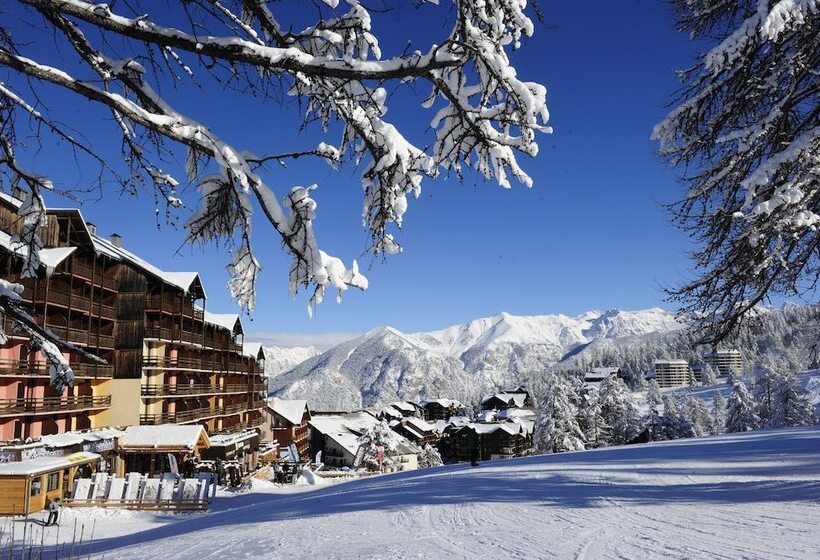 استراحتگاه Village Vacances Risoul