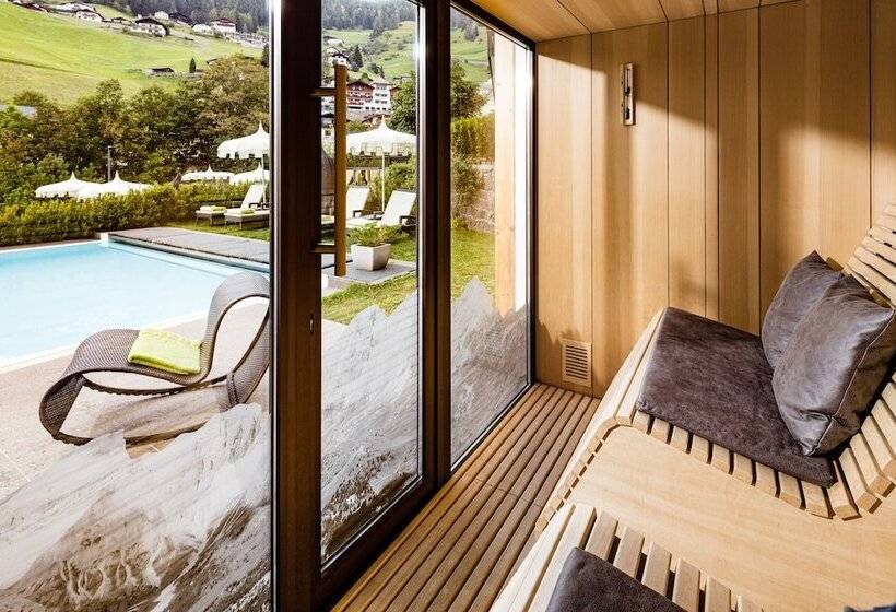 Boutique & Fashion Hotel Maciaconi Gardenahotels