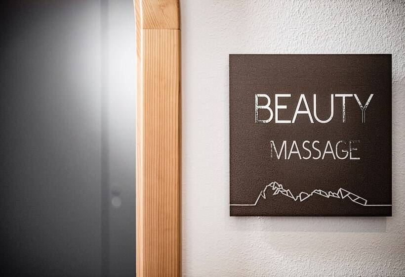 Boutique & Fashion Hotel Maciaconi Gardenahotels