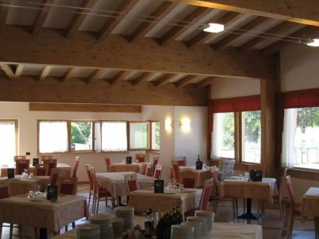 Отель Caminetto Mountain Resort