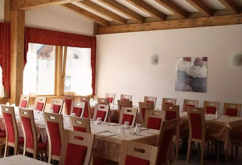 Отель Caminetto Mountain Resort