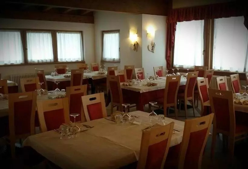 Отель Caminetto Mountain Resort