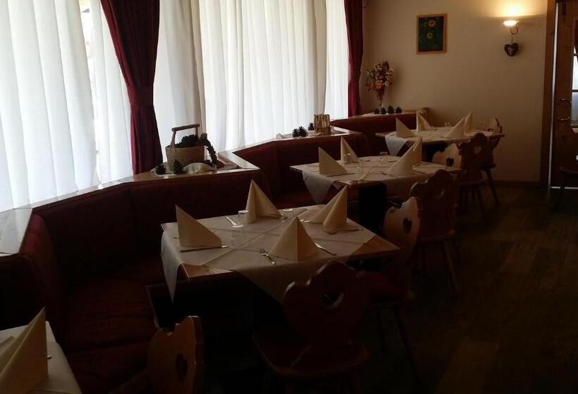 酒店 Caminetto Mountain Resort