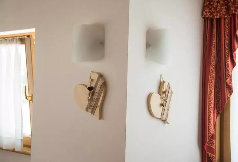 Отель Caminetto Mountain Resort