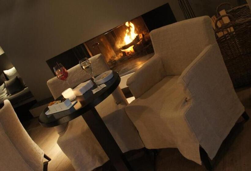 בית מלון כפרי Charl's