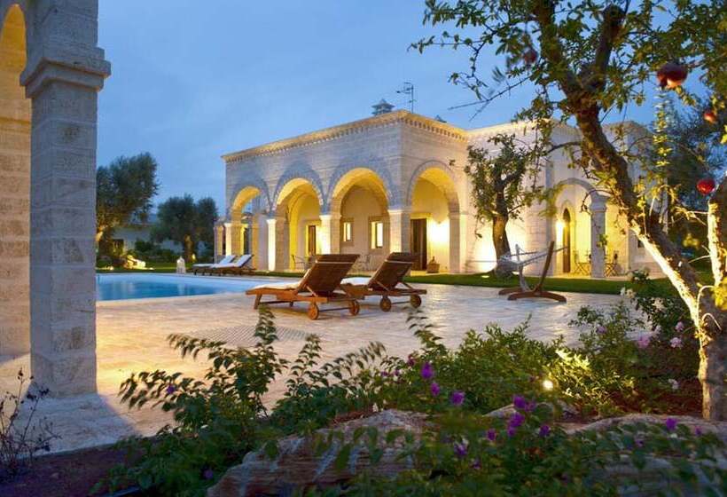 ホテル Donna Lucrezia