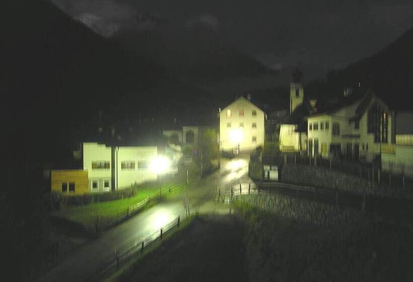 Отель Edelweiss