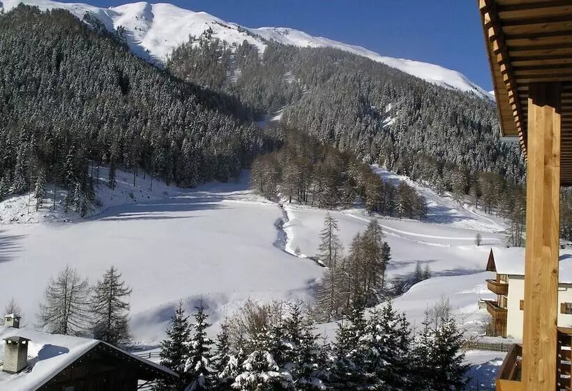 Отель Edelweiss