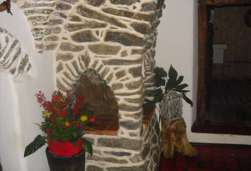 Отель Edelweiss