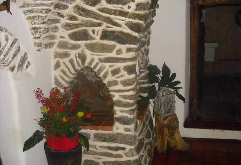 Отель Edelweiss