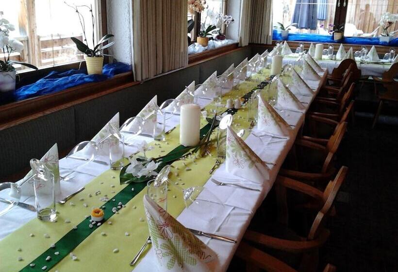 Отель Edelweiss