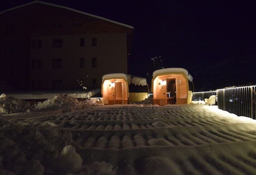 Garden Wellness Hotel S