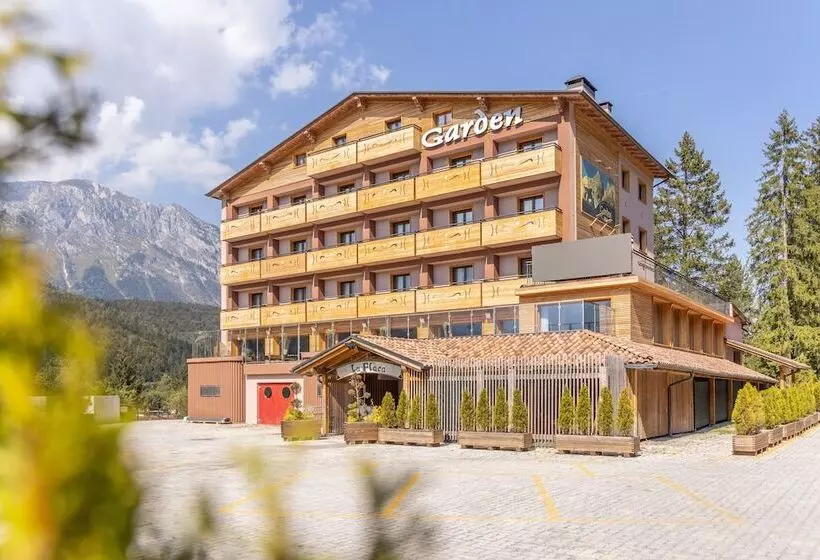 Garden Wellness Hotel S