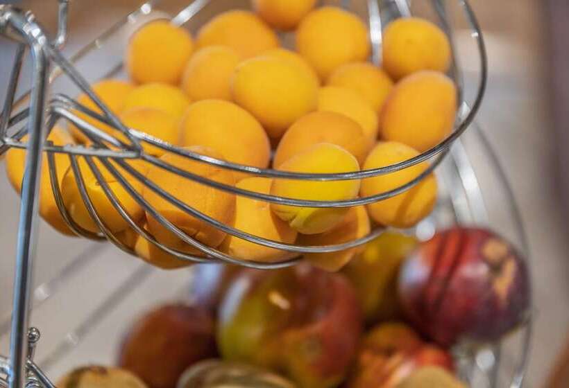 Garden Wellness Hotel S