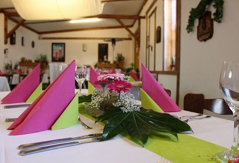 ホテル Gasthauskraft