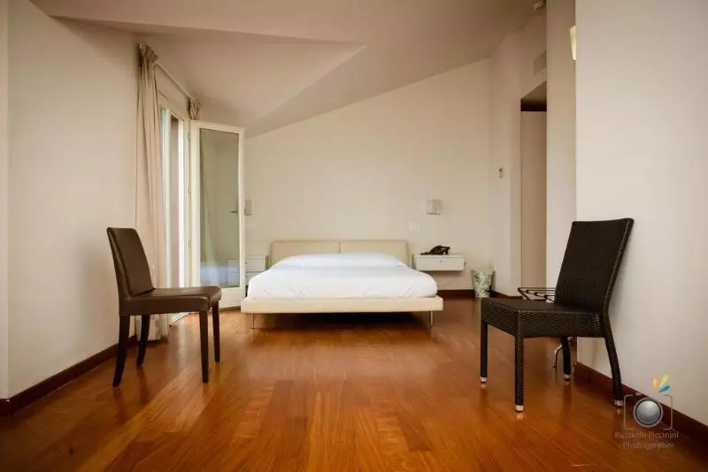 هتل La Castellana