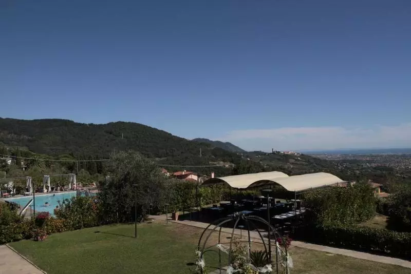 هتل La Castellana