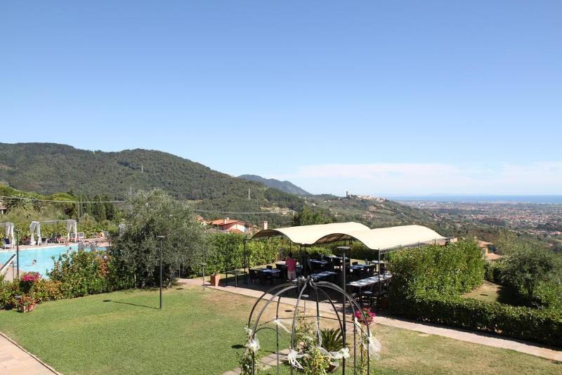 Отель La Castellana