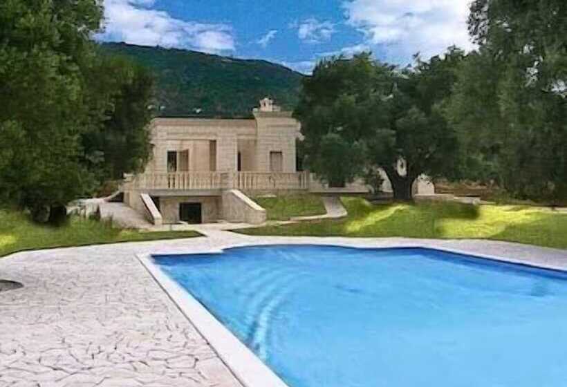 בית מלון כפרי La Vigna Vecchia