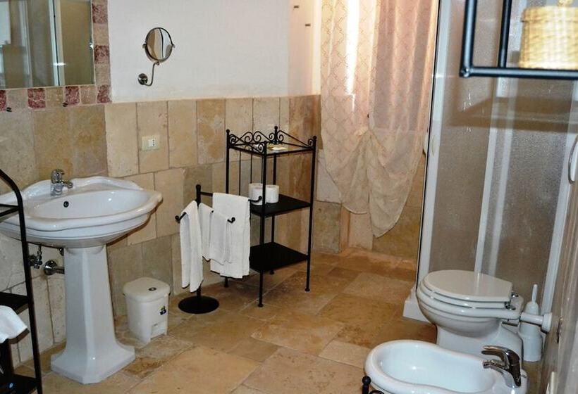 בית מלון כפרי La Vigna Vecchia