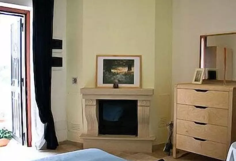 ホテル La Vigna Vecchia