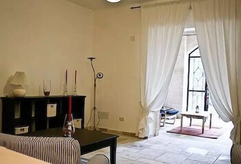 ホテル La Vigna Vecchia