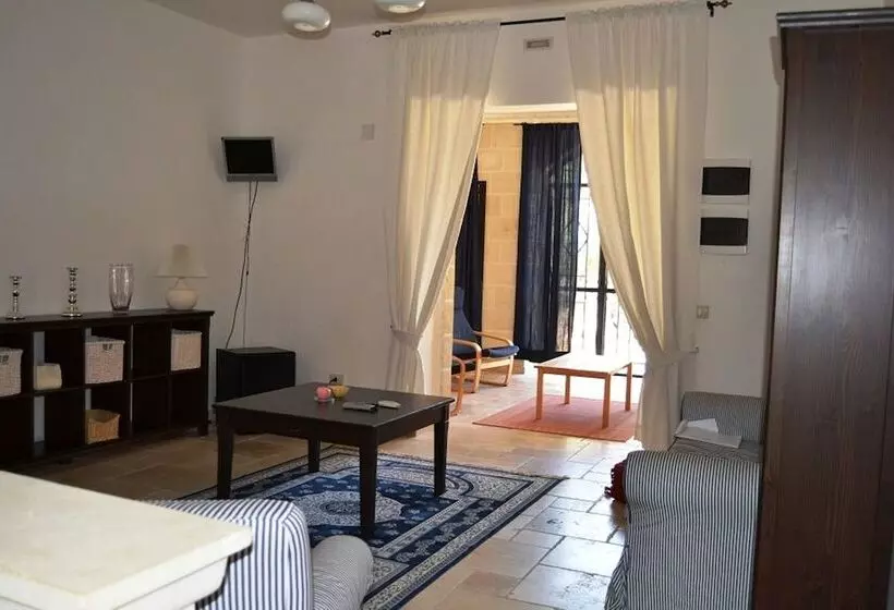 ホテル La Vigna Vecchia