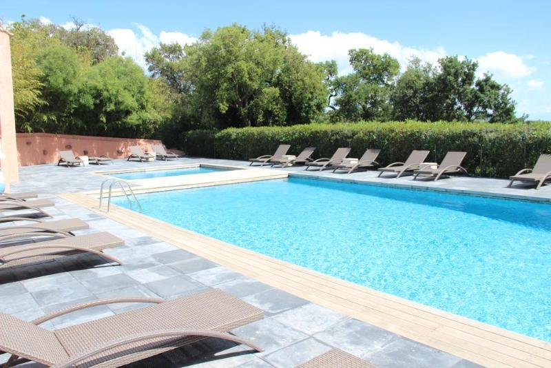 בית מלון כפרי Les Hauts De Portovecchio