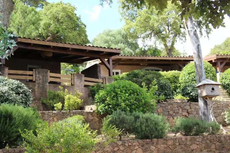 Отель Les Hauts De Portovecchio