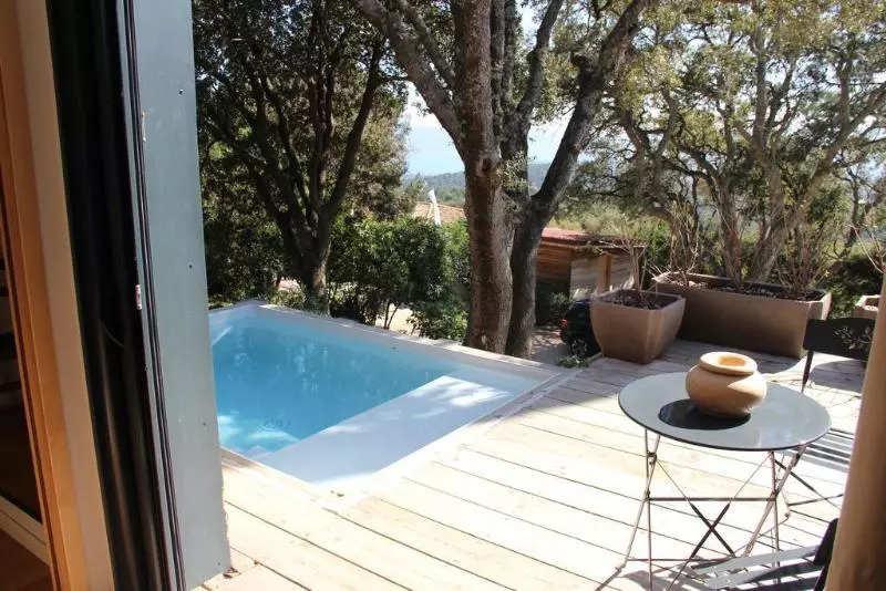 Отель Les Hauts De Portovecchio