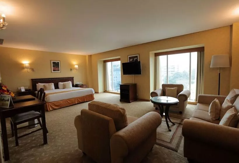 酒店 Mgm Mark Whitefield