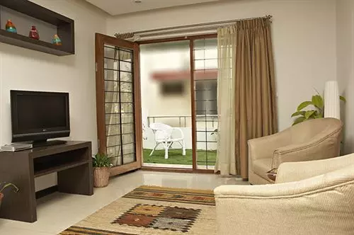 Red Carpet Residence