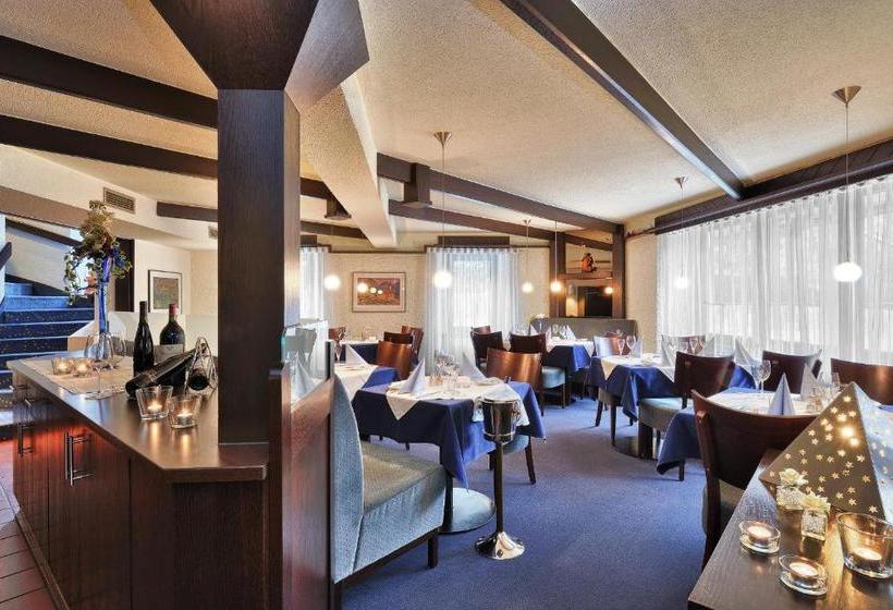 בית מלון כפרי & Restaurant Hessischer Hof