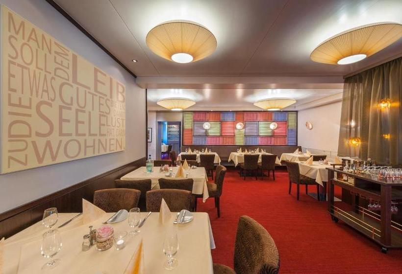 בית מלון כפרי & Restaurant Hessischer Hof