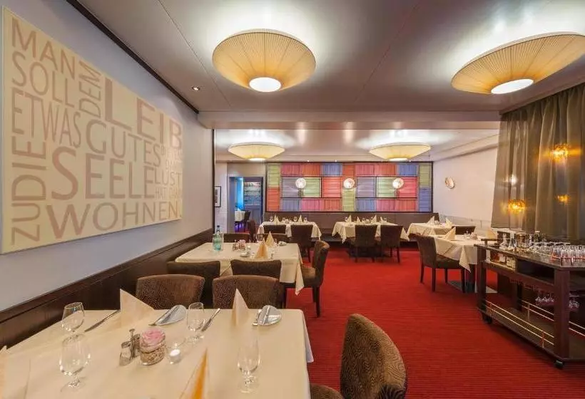 Отель & Restaurant Hessischer Hof