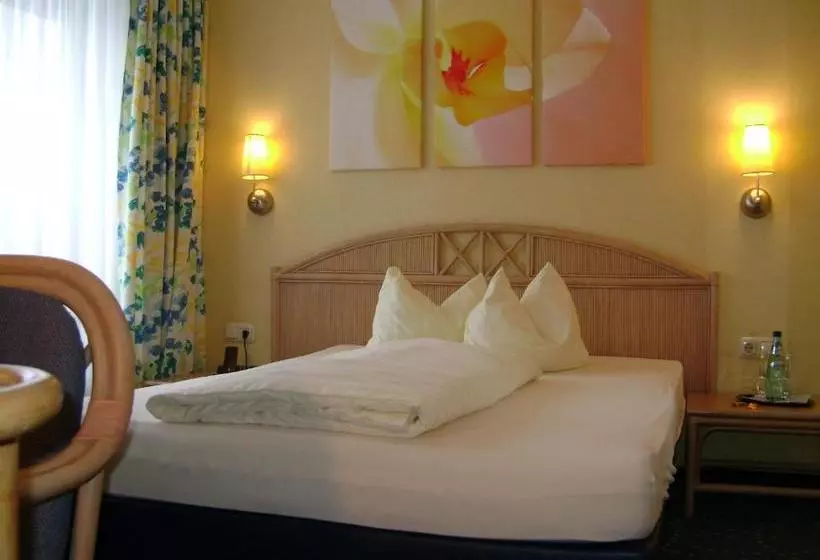 Отель & Restaurant Hessischer Hof