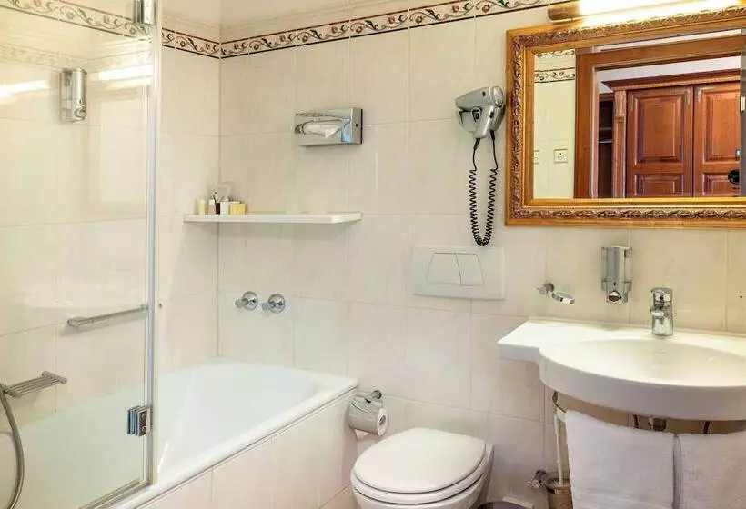 Schloss Hotel Wasserburg