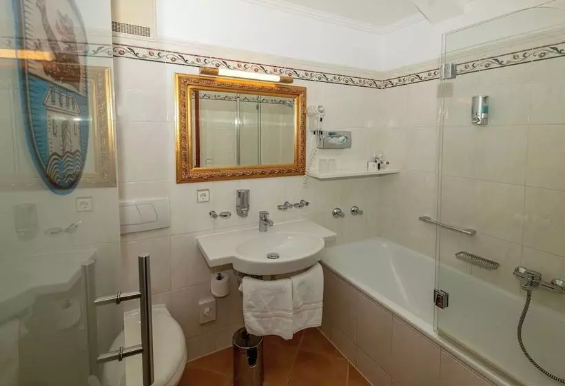 Schloss Hotel Wasserburg