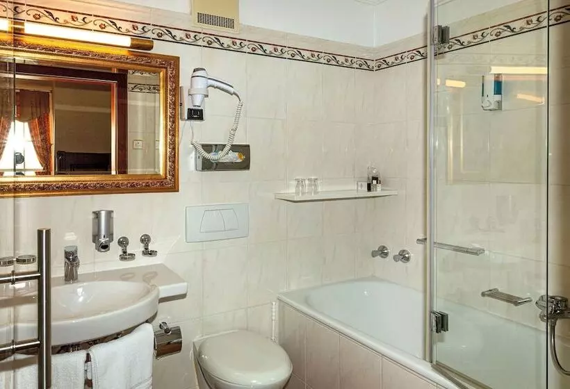 Schloss Hotel Wasserburg