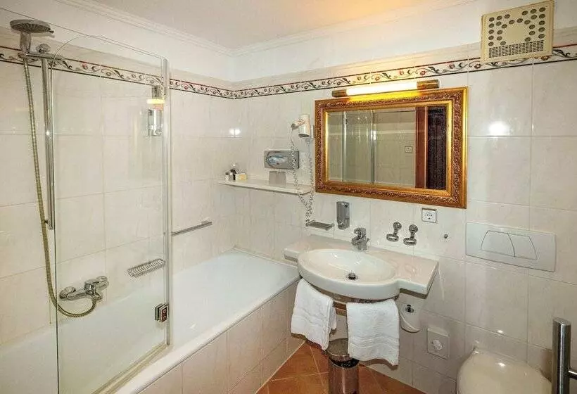 Schloss Hotel Wasserburg