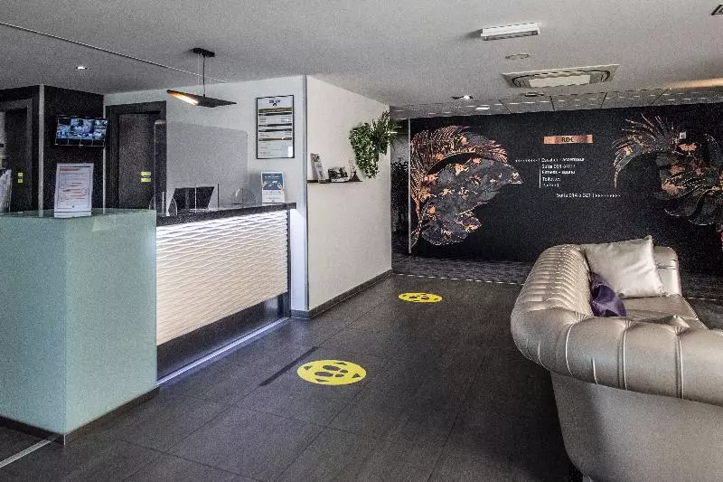 Отель Suite Home Porticcio