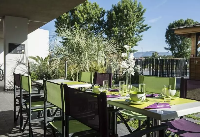 Отель Suite Home Porticcio