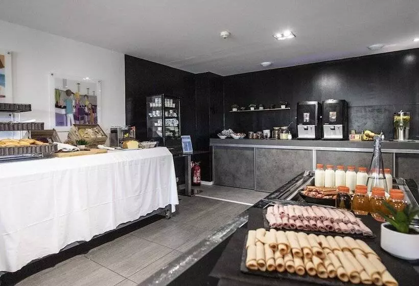 Отель Suite Home Porticcio